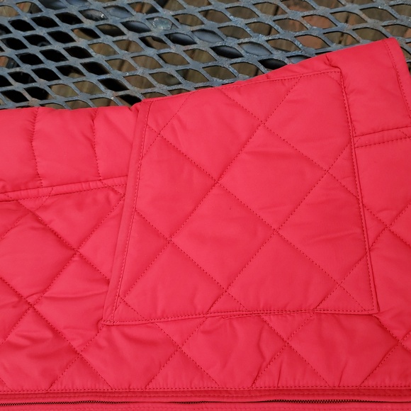 Vest - Picture 4 of 5